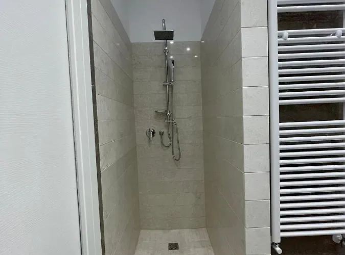 לינה וארוחת בוקר 55 In Centro 3*