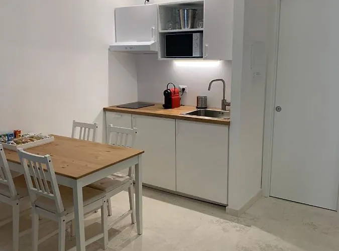 לינה וארוחת בוקר 55 In Centro 3*